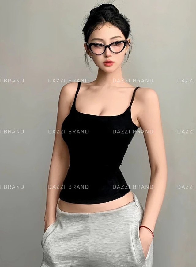 "Bad girl đẹp nhất Cbiz" bước xuống xe hơi khiến vạn người th&iacute;ch: Mặc đơn giản m&agrave; cuốn d&atilde; man!- Ảnh 8.