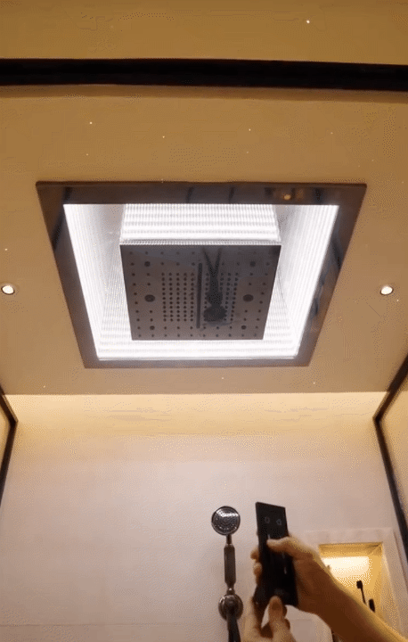 Cận cảnh khu chung cư cao cấp m&agrave; nh&agrave; Trấn Th&agrave;nh đang ở: Mỗi căn hộ đều c&oacute; thang m&aacute;y ri&ecirc;ng, mức gi&aacute; b&aacute;n khoảng 131 triệu/m2- Ảnh 6.