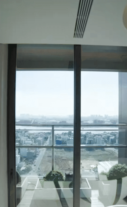 Cận cảnh khu chung cư cao cấp m&agrave; nh&agrave; Trấn Th&agrave;nh đang ở: Mỗi căn hộ đều c&oacute; thang m&aacute;y ri&ecirc;ng, mức gi&aacute; b&aacute;n khoảng 131 triệu/m2- Ảnh 10.