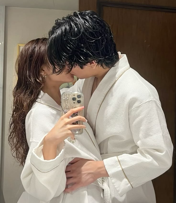 C&oacute; n&ecirc;n tắm trước khi l&agrave;m "chuyện ấy" kh&ocirc;ng? - Ảnh 3.