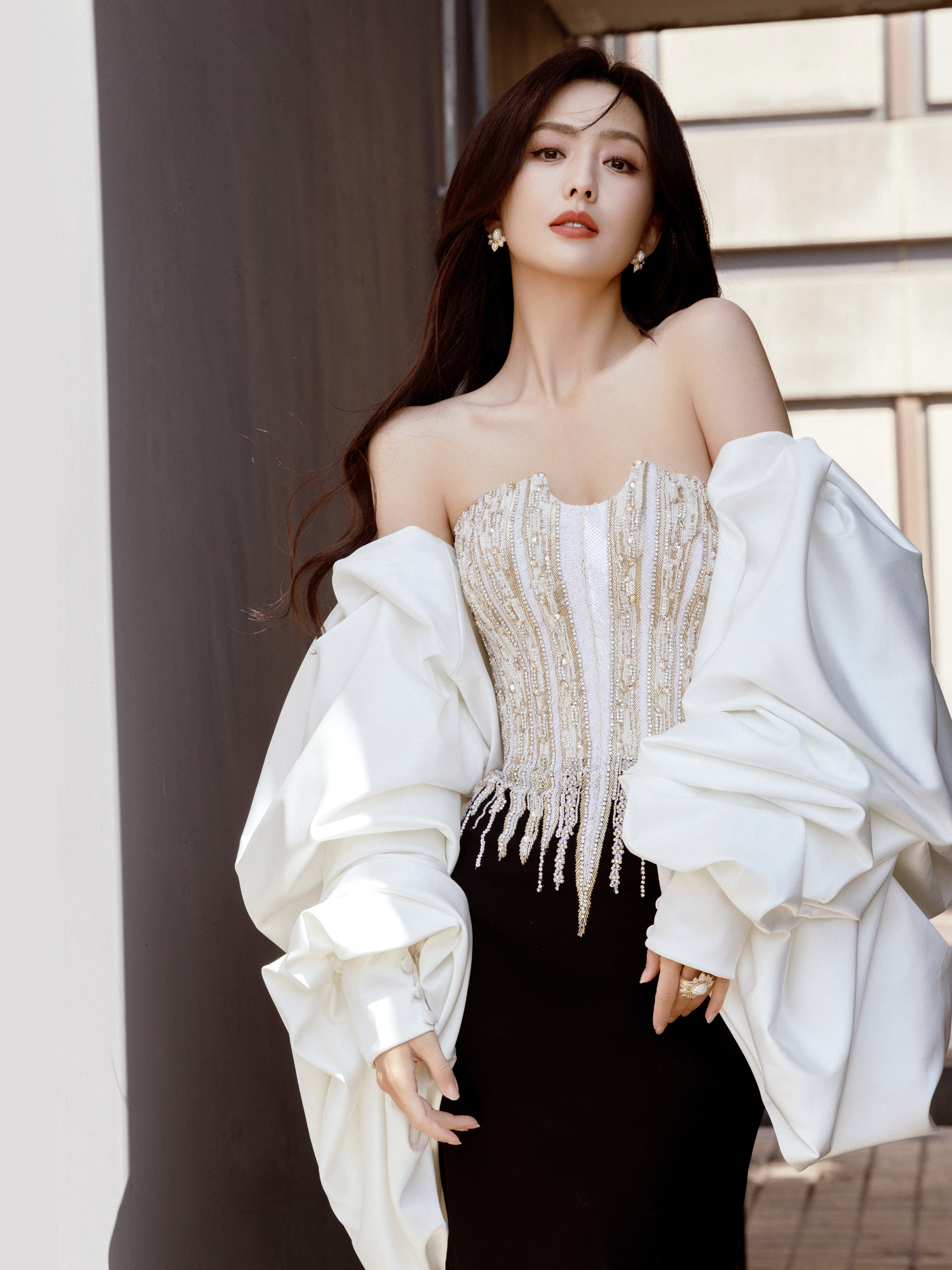 Mẹ đơn th&acirc;n showbiz "cấm cả nước n&oacute;i xấu m&igrave;nh": 1 ph&uacute;t x&oacute;a 1.000 b&agrave;i "b&oacute;c phốt" g&acirc;y cho&aacute;ng v&aacute;ng, ng&agrave;y ly h&ocirc;n tậu lu&ocirc;n biệt phủ 3.000m2 ăn mừng- Ảnh 8.