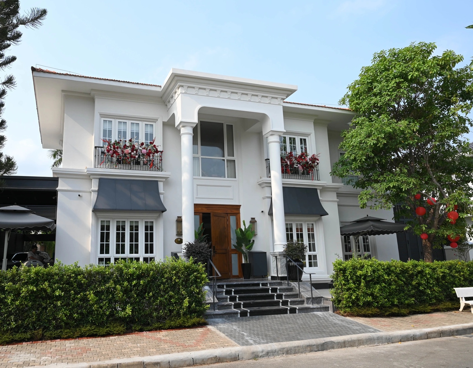 Nhan sắc "c&ocirc; thư k&yacute; xinh đẹp" sở hữu biệt thự 200 tỷ, sinh 2 con cho đại gia vẫn c&oacute; nhiều người theo đuổi- Ảnh 6.