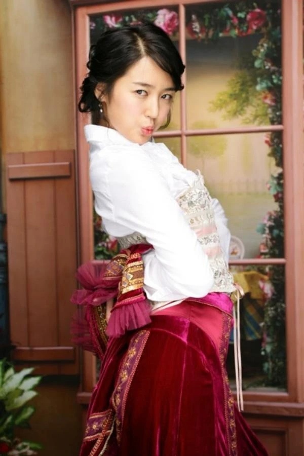 Phim H&agrave;n duy nhất được coi l&agrave; chuẩn mực ho&agrave;ng gia đi trước thời đại, 20 năm sau xem lại vẫn thấy sang- Ảnh 10.