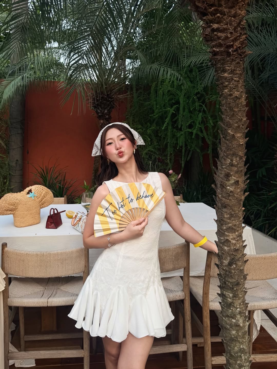 Mỹ nữ cao 1m55 chưa một lần mặc xấu, cứ xuất hiện l&agrave; ph&aacute;t s&aacute;ng trong mọi khung h&igrave;nh- Ảnh 1.