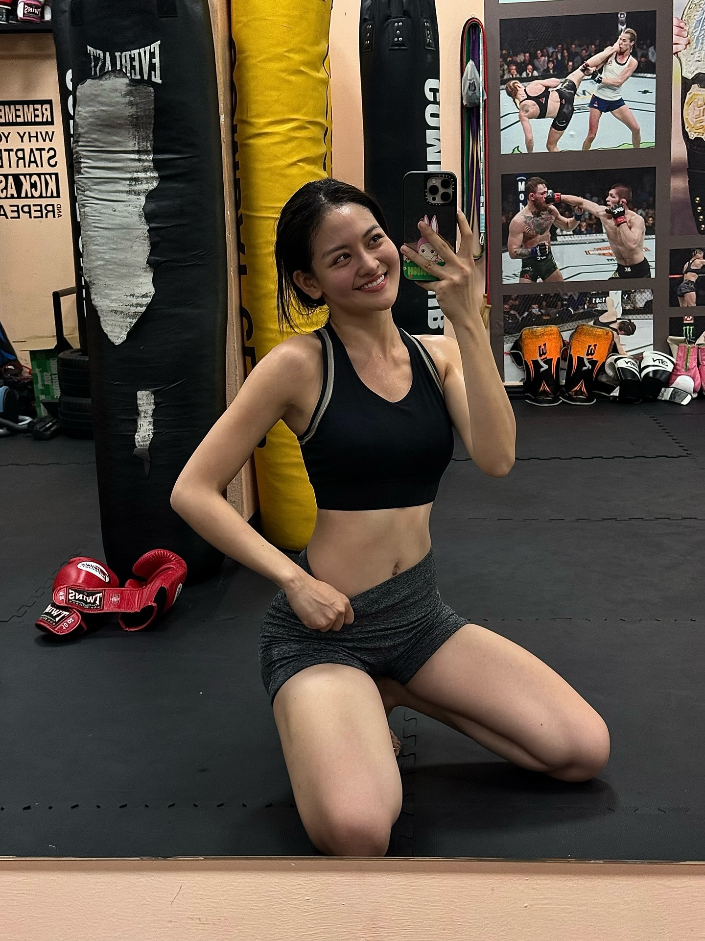 Việt Nam mới c&oacute; một b&oacute;ng lưng cực phẩm, lướt qua rất giống nữ ch&iacute;nh t&agrave;i phiệt trong phim ng&ocirc;n t&igrave;nh- Ảnh 8.