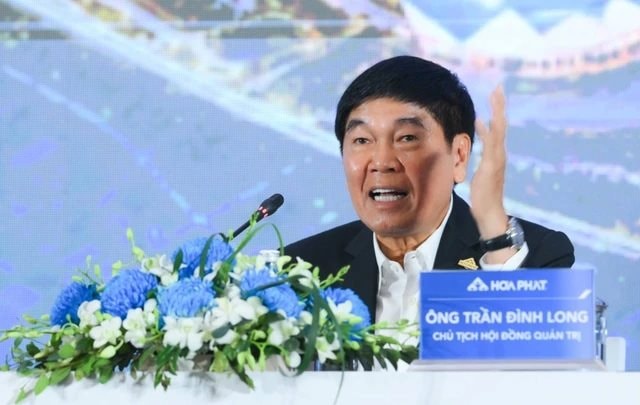 Điểm chung bất ngờ về th&oacute;i quen một ng&agrave;y của 2 tỷ ph&uacute; Phạm Nhật Vượng v&agrave; Trần Đ&igrave;nh Long- Ảnh 3.