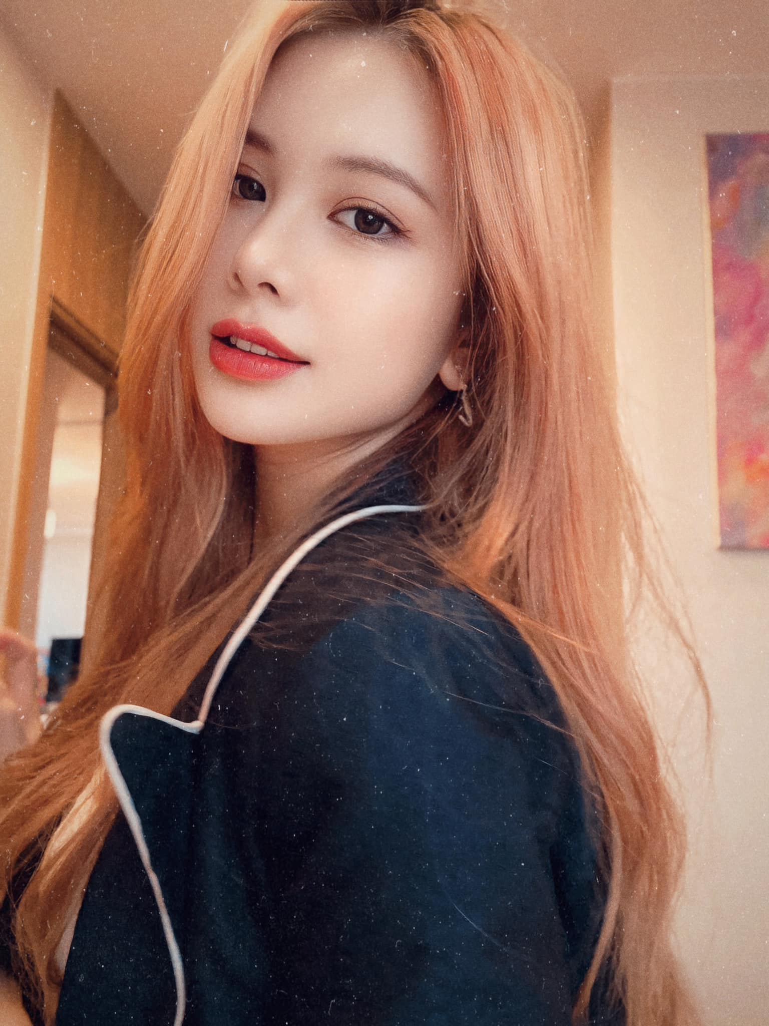 "Người y&ecirc;u Johnny Tr&iacute; Nguyễn": K&eacute;m nam diễn vi&ecirc;n 24 tuổi, được b&aacute;o Trung ca ngợi l&agrave; nữ thần- Ảnh 11.