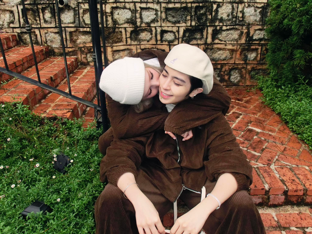 Kh&ocirc;ng nhận ra hot girl năm n&agrave;o: Sau ly h&ocirc;n phụ nữ c&oacute; thể "lột x&aacute;c" đẹp rực rỡ thế n&agrave;y! - Ảnh 10.