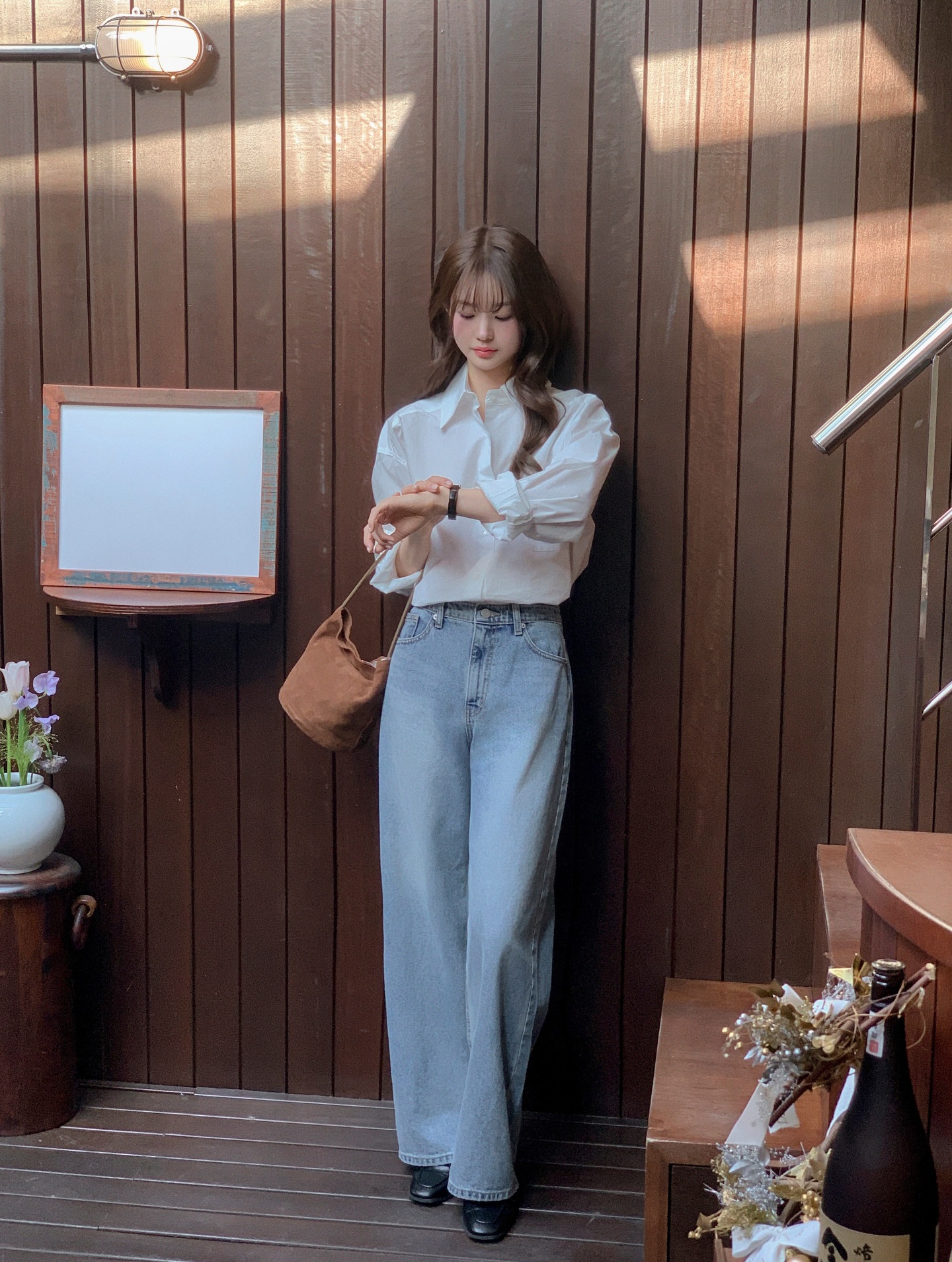 Chỉ cần biết đ&uacute;ng 4 c&aacute;ch mặc &aacute;o blouse, chị em sẽ trở th&agrave;nh ng&ocirc;i sao thời trang c&ocirc;ng sở- Ảnh 8.