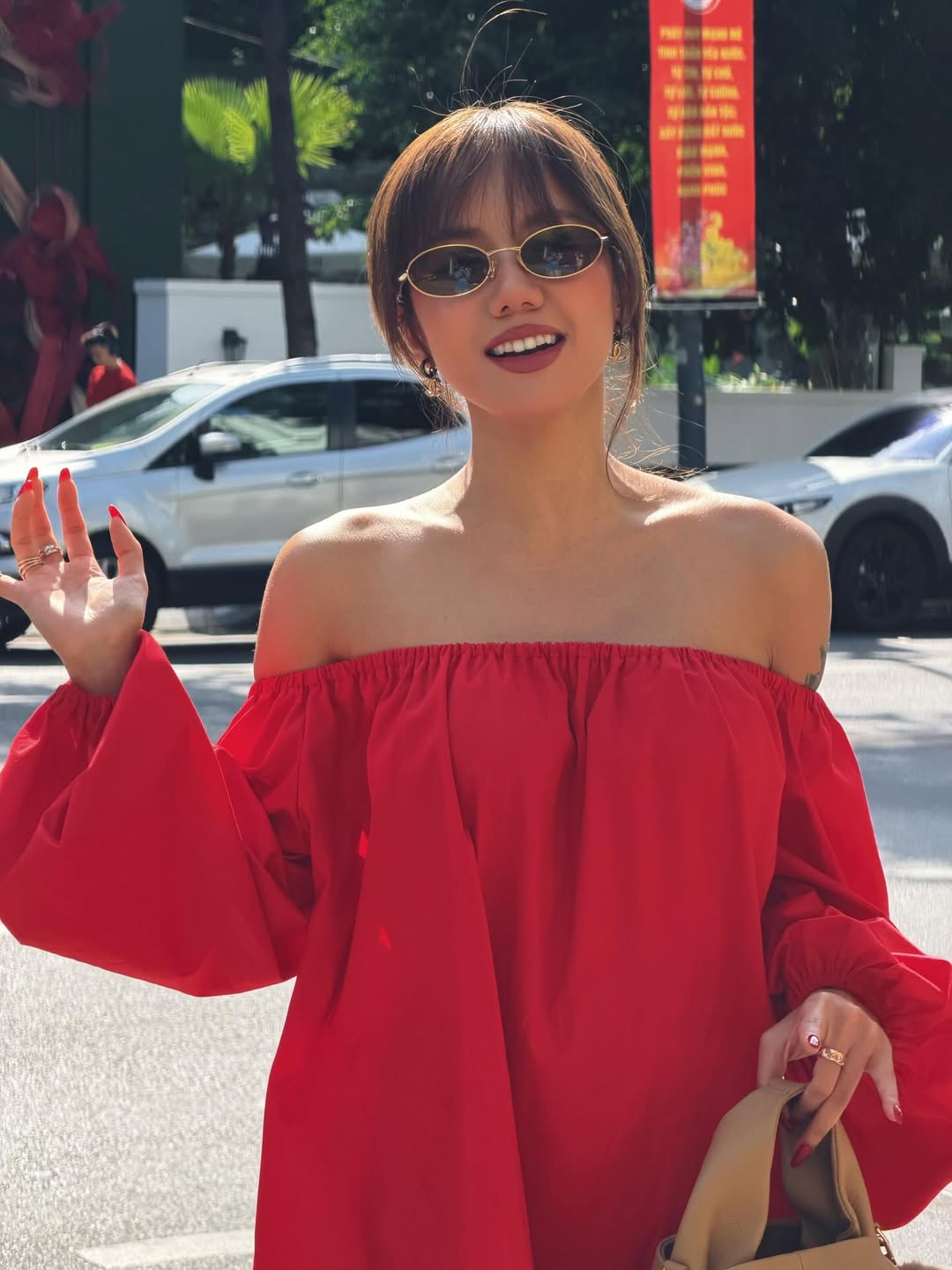 Phương Ly đang toan t&iacute;nh g&igrave; đ&acirc;y: Trang c&aacute; nh&acirc;n trắng x&oacute;a, nh&oacute;m chat hơn 100 ngh&igrave;n fan cũng &ldquo;bay m&agrave;u&rdquo;- Ảnh 4.