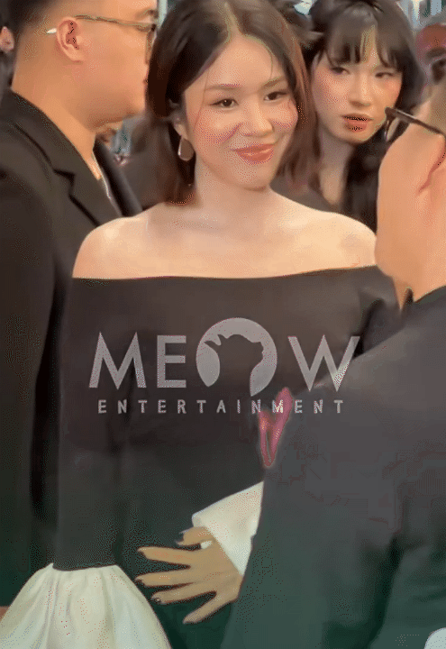 Ch&iacute;nh thất trong "B&oacute;ng ma hạnh ph&uacute;c": Ngo&agrave;i đời "l&atilde;o h&oacute;a ngược", tuổi 40 vẫn sang chảnh, c&aacute; t&iacute;nh kh&oacute; rời mắt- Ảnh 19.