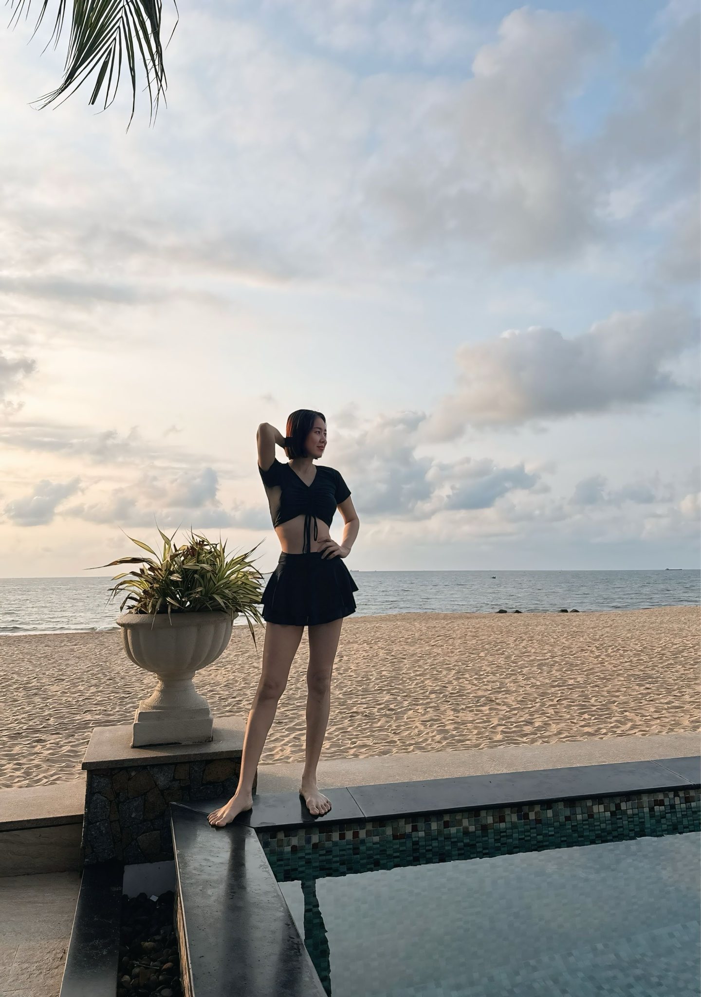 Ch&iacute;nh thất trong "B&oacute;ng ma hạnh ph&uacute;c": Ngo&agrave;i đời "l&atilde;o h&oacute;a ngược", tuổi 40 vẫn sang chảnh, c&aacute; t&iacute;nh kh&oacute; rời mắt- Ảnh 10.