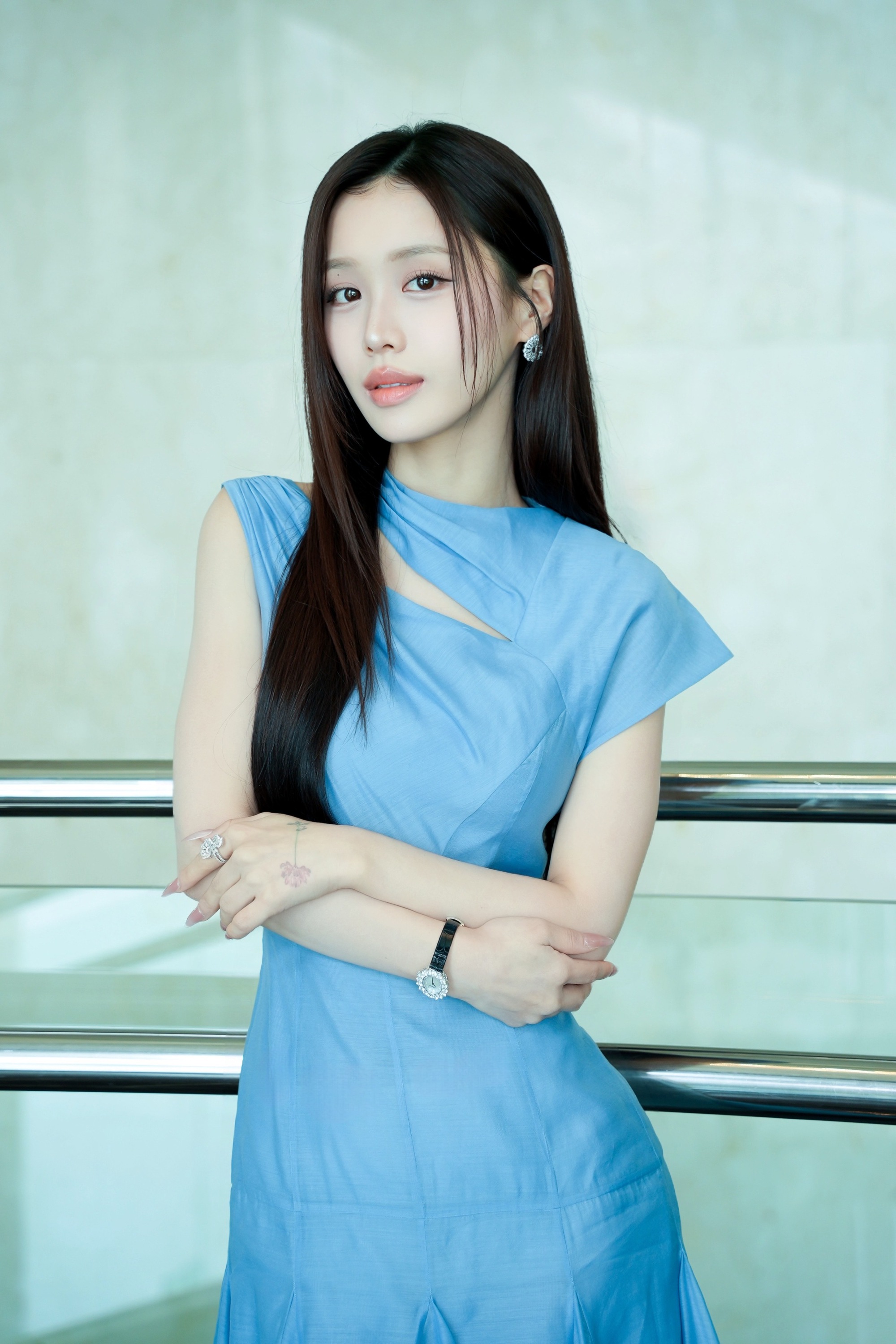 Tổng thống H&agrave;n Quốc ch&uacute;c mừng Han Sara- Ảnh 4.