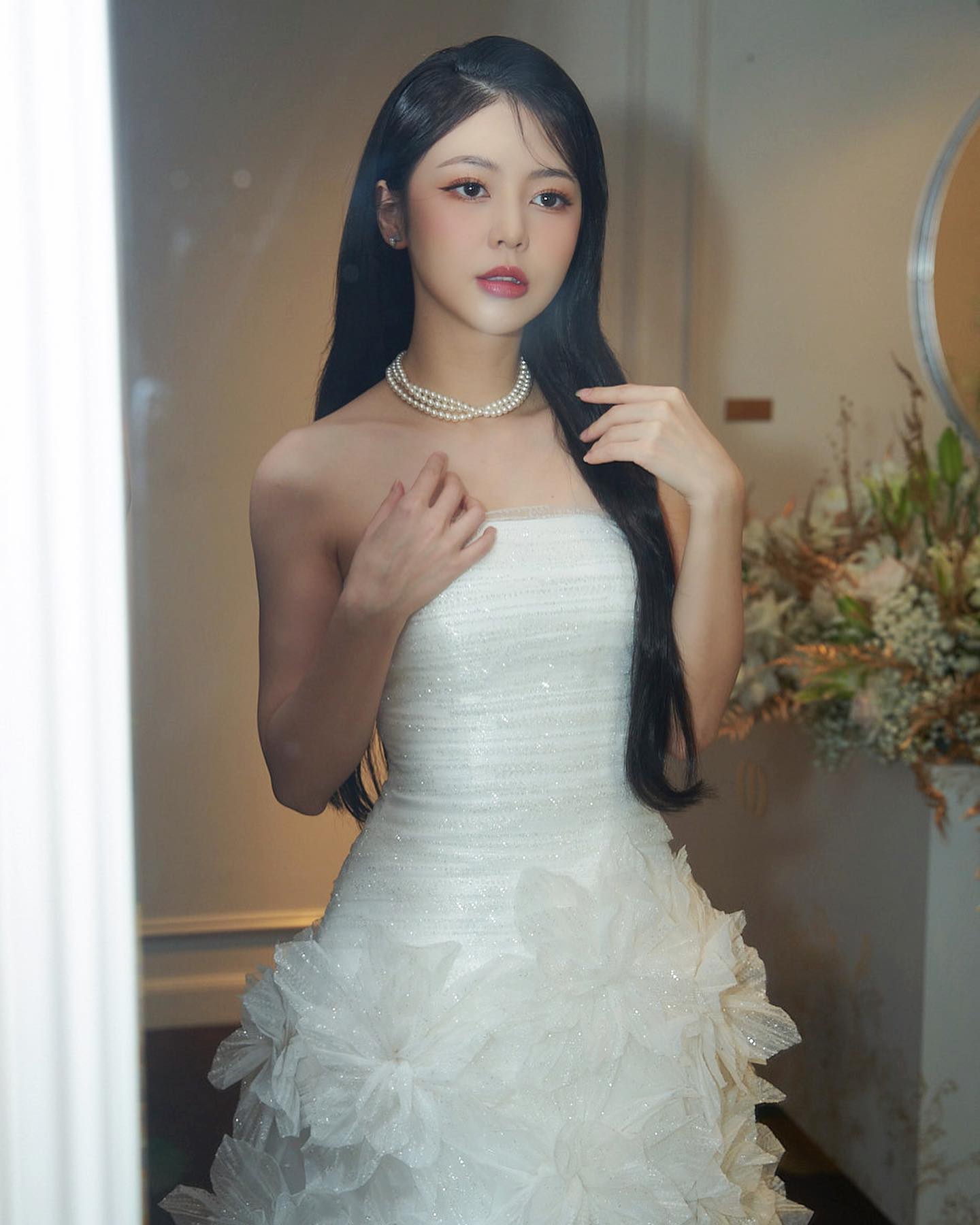 T&igrave;nh cũ Trịnh Thăng B&igrave;nh l&ecirc;n thảm đỏ với khu&ocirc;n mặt đơ cứng, netizen tiếc v&igrave; mất hết n&eacute;t tự nhi&ecirc;n- Ảnh 5.