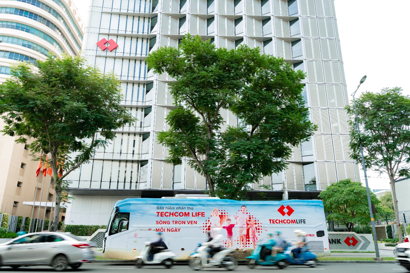 Bảo hiểm nh&acirc;n thọ Techcom Life triển khai h&agrave;nh tr&igrave;nh &ldquo;Sống trọn vẹn mỗi ng&agrave;y&rdquo; tr&ecirc;n khắp Việt Nam - Ảnh 1.