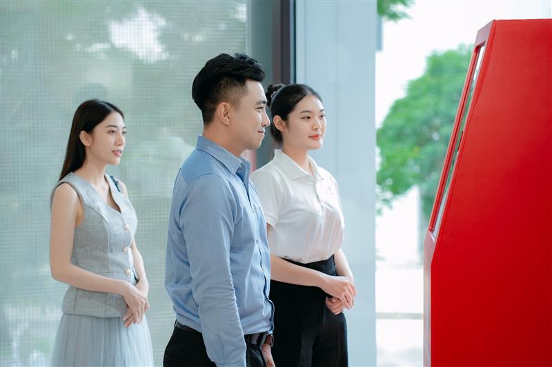 Bảo hiểm nh&acirc;n thọ Techcom Life triển khai h&agrave;nh tr&igrave;nh &ldquo;Sống trọn vẹn mỗi ng&agrave;y&rdquo; tr&ecirc;n khắp Việt Nam - Ảnh 2.