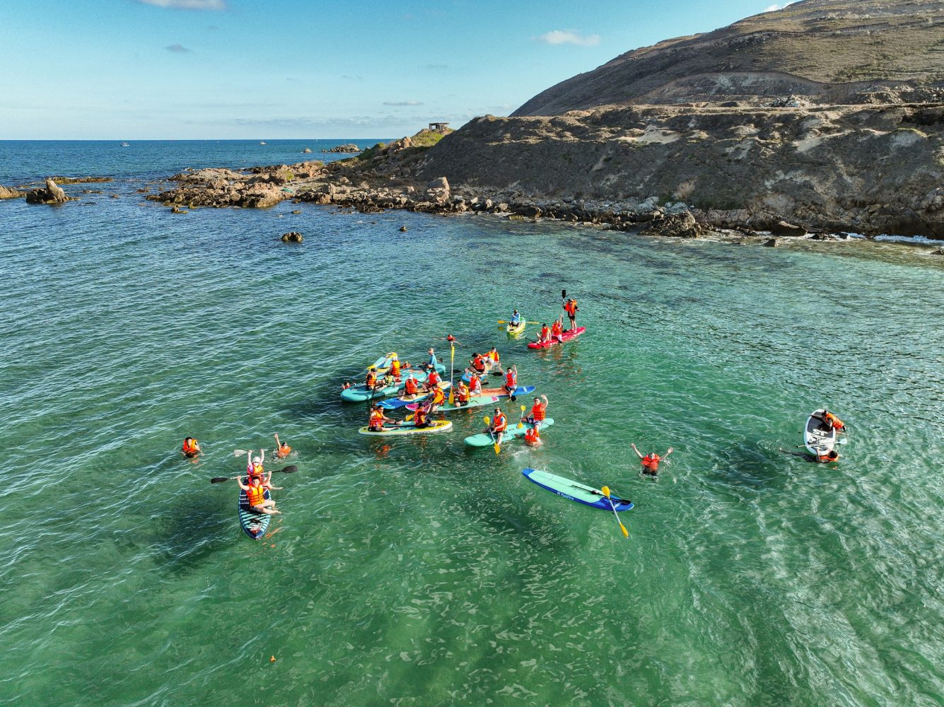 Kh&ocirc;ng phải Ph&uacute; Quốc, đ&acirc;y l&agrave; điểm du lịch biển của Việt Nam lọt top nổi bật to&agrave;n cầu 2026: Biển trong xanh, cồn c&aacute;t trải d&agrave;i, h&uacute;t kh&aacute;ch trong v&agrave; ngo&agrave;i nước- Ảnh 4.