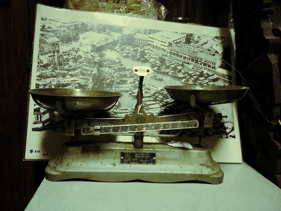 Săn &ldquo;kho b&aacute;u&rdquo; giữa l&ograve;ng Singapore: Từ đĩa than vinyl, đồ vintage đến những vật phẩm sưu tầm c&oacute; 1-0-2 - Ảnh 5.