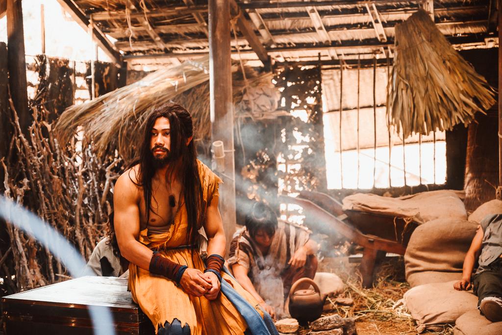 &ldquo;Tr&ugrave;m S&ograve;&rdquo; ghi điểm với chất h&agrave;i duy&ecirc;n d&aacute;ng, dễ xem dịp lễ 30/4 - Ảnh 5.