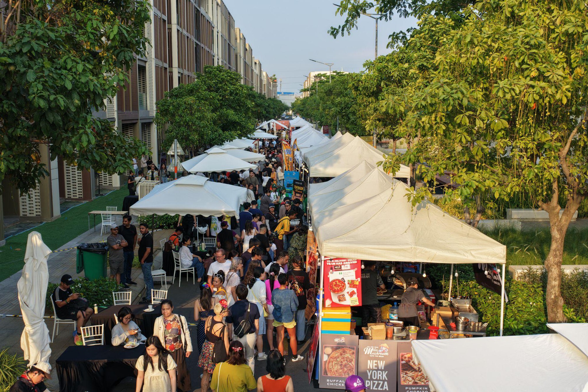 Hơn 2.500 lượt kh&aacute;ch c&agrave;n qu&eacute;t Saigon Pizza Festival: Khi m&oacute;n ăn quốc d&acirc;n trở th&agrave;nh một phong c&aacute;ch sống! - Ảnh 6.