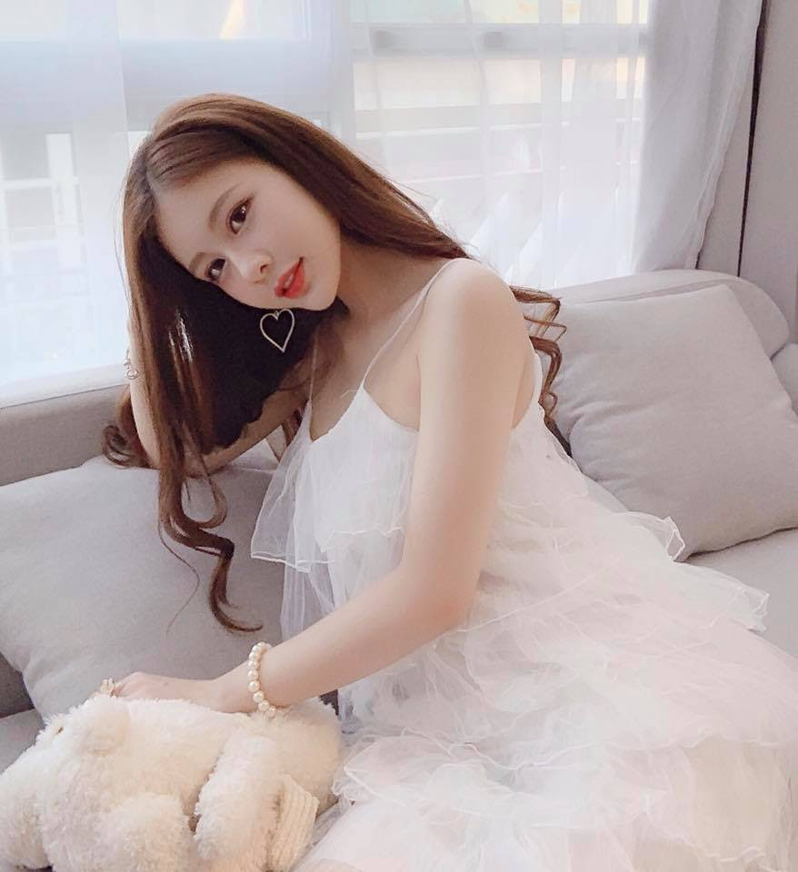 Qu&aacute; khứ của "người y&ecirc;u Johnny Tr&iacute; Nguyễn": Từng hẹn h&ograve; 1 thiếu gia rất nổi tiếng ở Việt Nam- Ảnh 11.