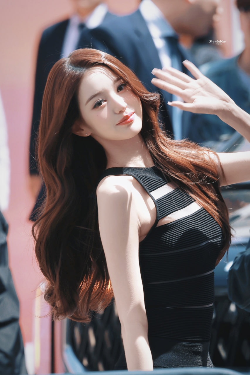 T&igrave;nh trạng hiện tại của c&ocirc;ng ch&uacute;a Kpop: Nhan sắc kh&ocirc;ng thể ch&ecirc;, c&agrave;ng bị soi c&agrave;ng đẹp- Ảnh 3.