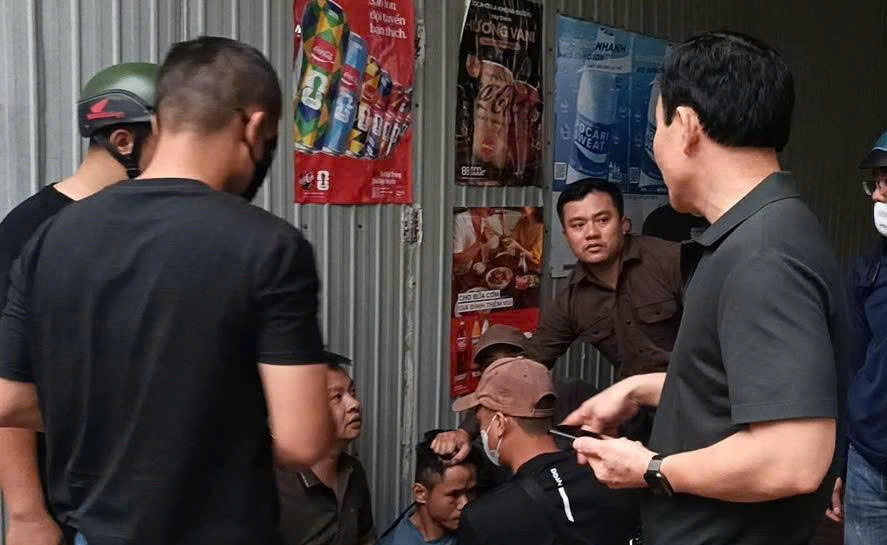 B&agrave; chủ tiệm cầm đồ nằm bất động, nghi phạm lộ diện sau 2 giờ g&acirc;y &aacute;n- Ảnh 3.