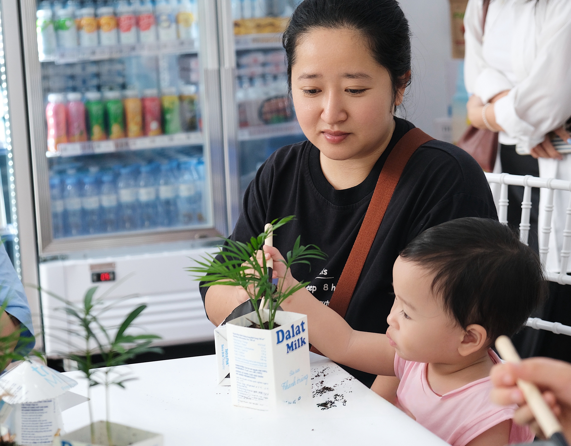 Workshop Vỏ hộp t&aacute;i xinh 4: Lan tỏa v&ograve;ng tuần ho&agrave;n xanh hưởng ứng Ng&agrave;y Tr&aacute;i Đất - Ảnh 2.