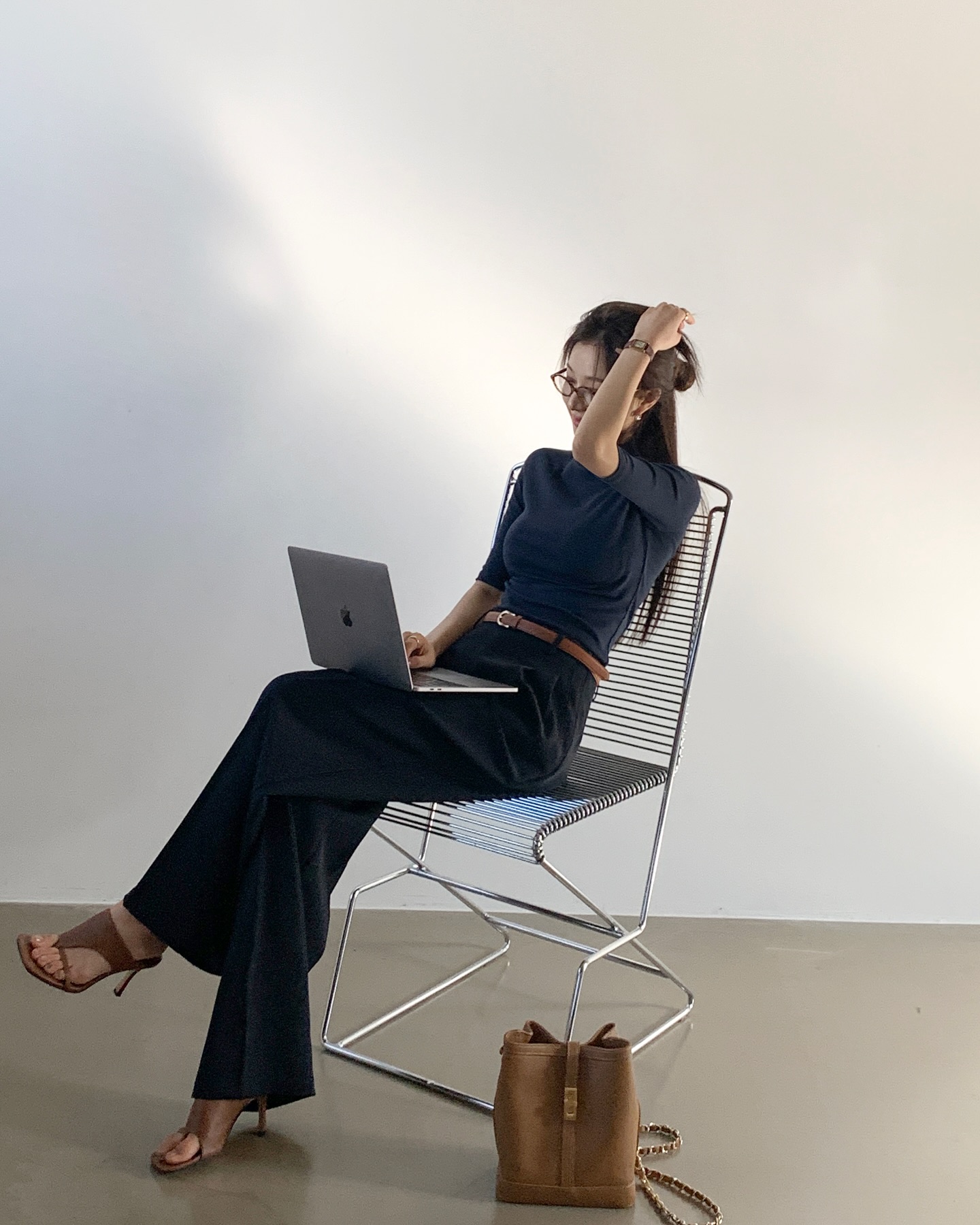 5 item c&ocirc;ng sở n&ecirc;n sắm nếu chị em theo đuổi phong c&aacute;ch tối giản- Ảnh 4.