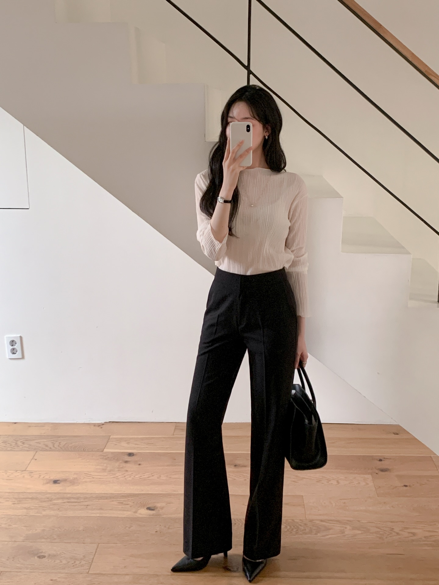 5 item c&ocirc;ng sở n&ecirc;n sắm nếu chị em theo đuổi phong c&aacute;ch tối giản- Ảnh 9.