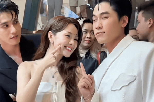 Cặp đ&ocirc;i phim giả t&igrave;nh thật được cả Vbiz đẩy thuyền: Đồng nghiệp gọi l&agrave; "vợ chồng", nh&agrave; trai n&oacute;i 1 c&acirc;u lộ hint hẹn h&ograve;- Ảnh 5.