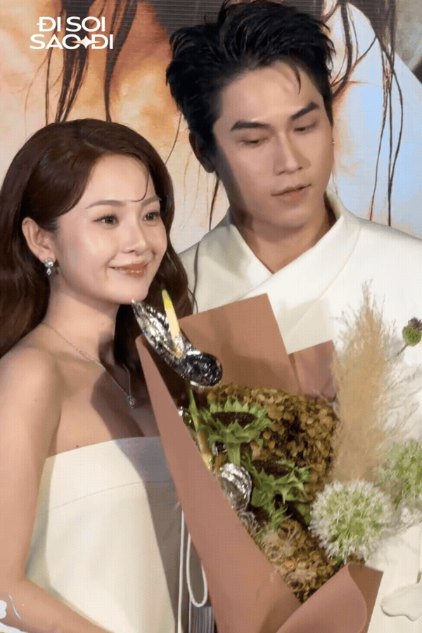 Cặp đ&ocirc;i phim giả t&igrave;nh thật được cả Vbiz đẩy thuyền: Đồng nghiệp gọi l&agrave; "vợ chồng", nh&agrave; trai n&oacute;i 1 c&acirc;u lộ hint hẹn h&ograve;- Ảnh 1.