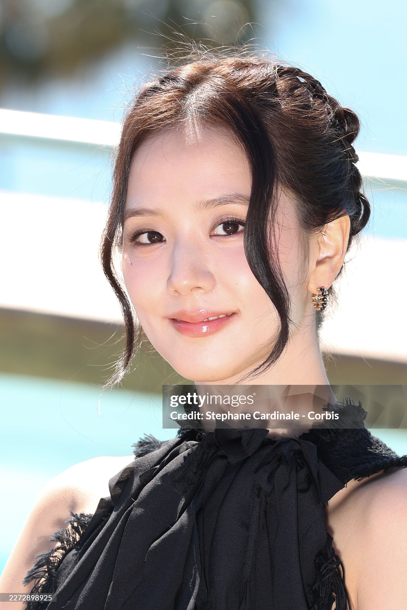 Vạn vật ch&agrave;o thua trước nhan sắc tựa "nữ thần" tại Canneseries của Jisoo (BLACKPINK)- Ảnh 5.