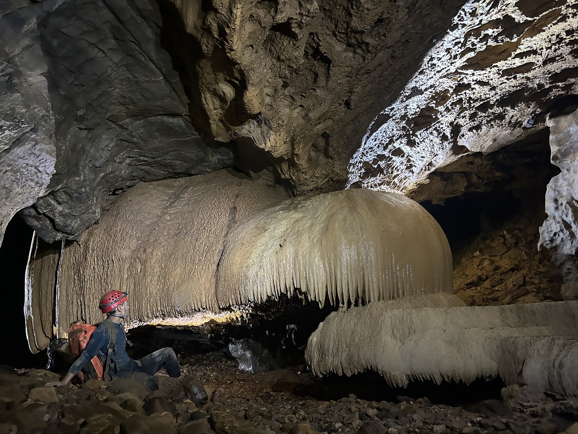 Cho&aacute;ng ngợp với h&igrave;nh ảnh 26 hang động mới ở Phong Nha - Kẻ B&agrave;ng vừa ph&aacute;t hiện- Ảnh 1.