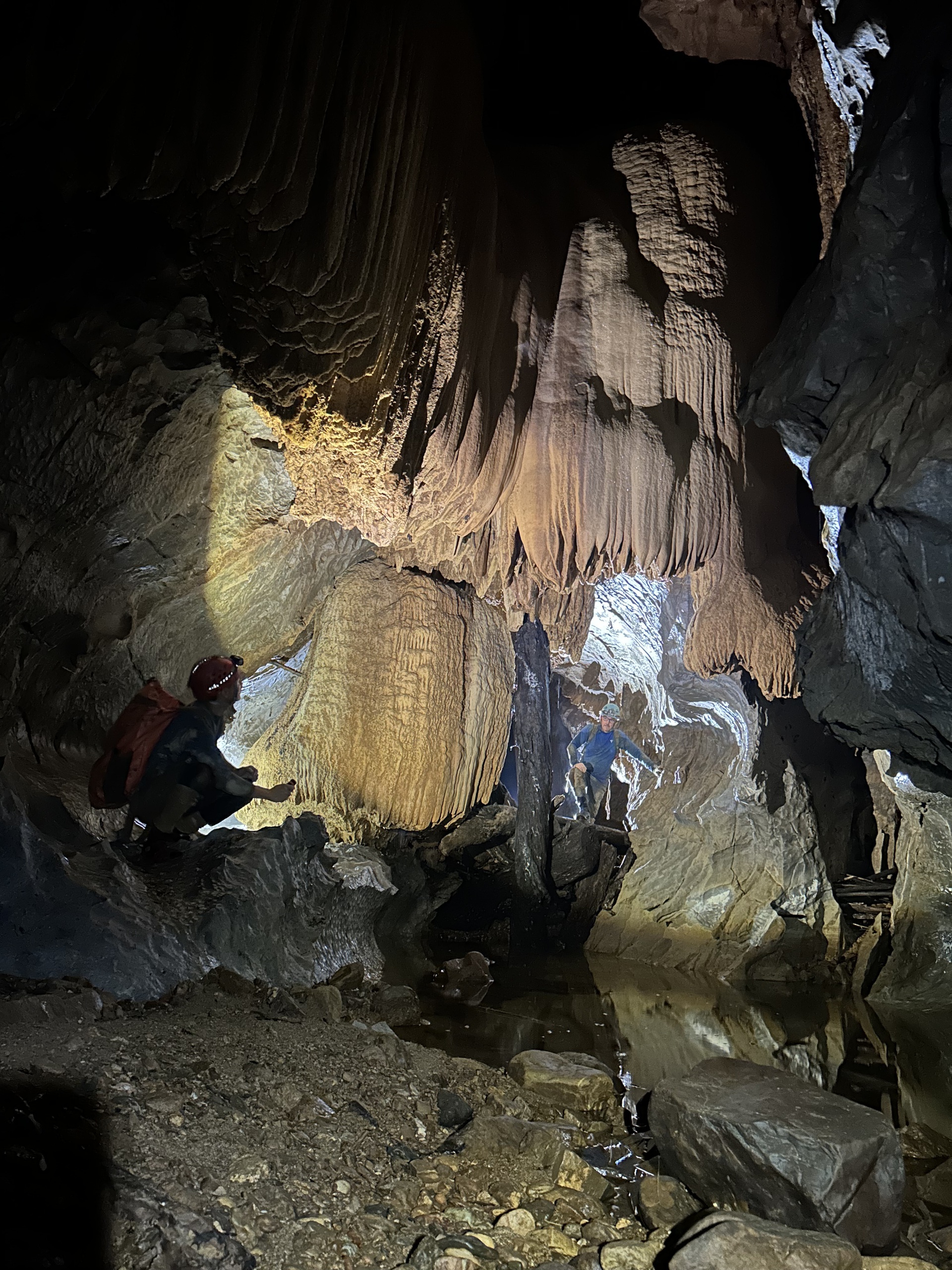 Cho&aacute;ng ngợp với h&igrave;nh ảnh 26 hang động mới ở Phong Nha - Kẻ B&agrave;ng vừa ph&aacute;t hiện- Ảnh 8.