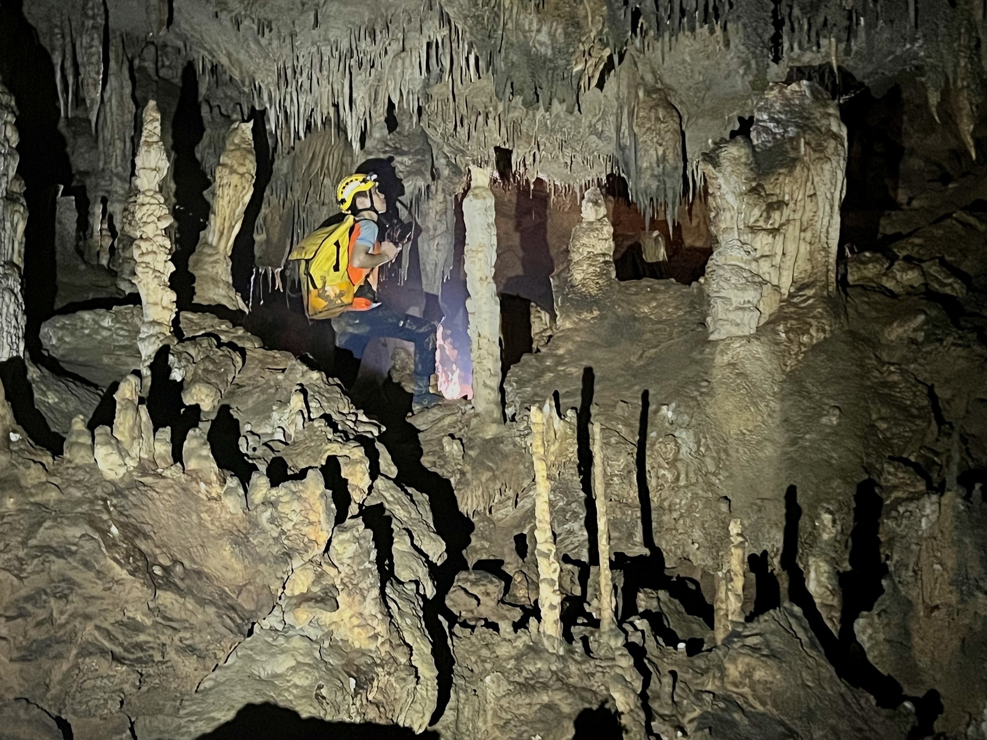 Cho&aacute;ng ngợp với h&igrave;nh ảnh 26 hang động mới ở Phong Nha - Kẻ B&agrave;ng vừa ph&aacute;t hiện- Ảnh 18.