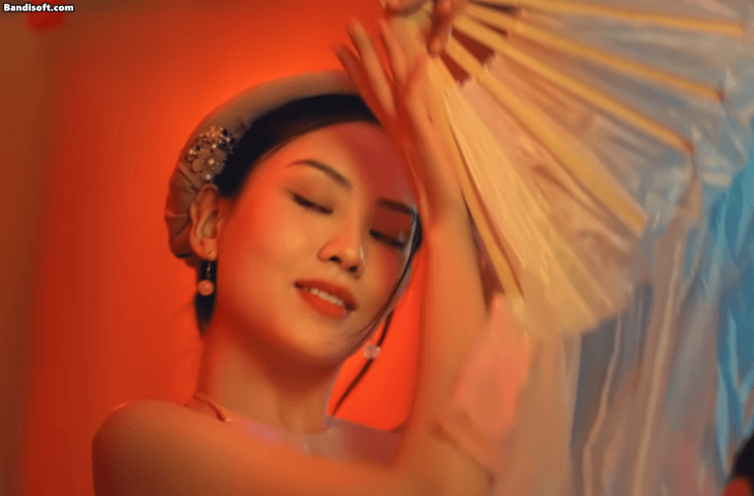 Việt Nam đang c&oacute; Hoa hậu được khen trời sinh đ&oacute;ng điện ảnh: M&igrave;nh hạc xương mai visual tr&iacute; thức, b&aacute;u vật của Vbiz- Ảnh 1.