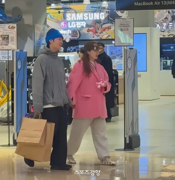 Kh&ocirc;ng thể nhận ra "nữ ho&agrave;ng gợi cảm" HyunA được nữa!- Ảnh 4.