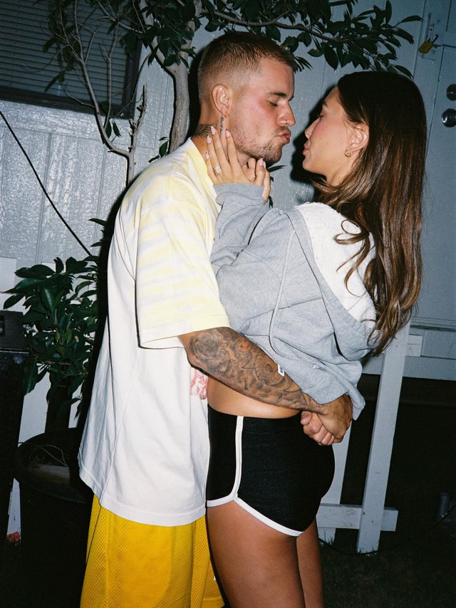 Đế chế Bieber: Thuận vợ thuận chồng l&agrave;m n&ecirc;n cặp kỳ l&acirc;n đếm tiền kh&ocirc;ng xuể- Ảnh 1.