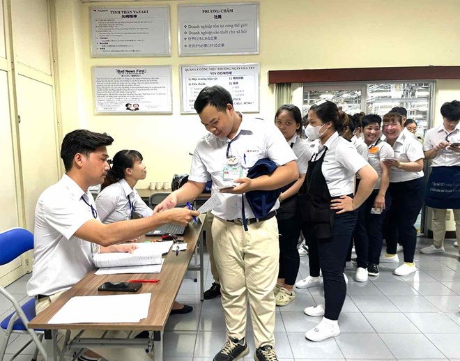 C&ocirc;ng ty Nhật cho c&ocirc;ng nh&acirc;n nghỉ lễ 8 ng&agrave;y, 3 ng&agrave;y nghỉ th&ecirc;m vẫn hưởng lương - Ảnh 1.