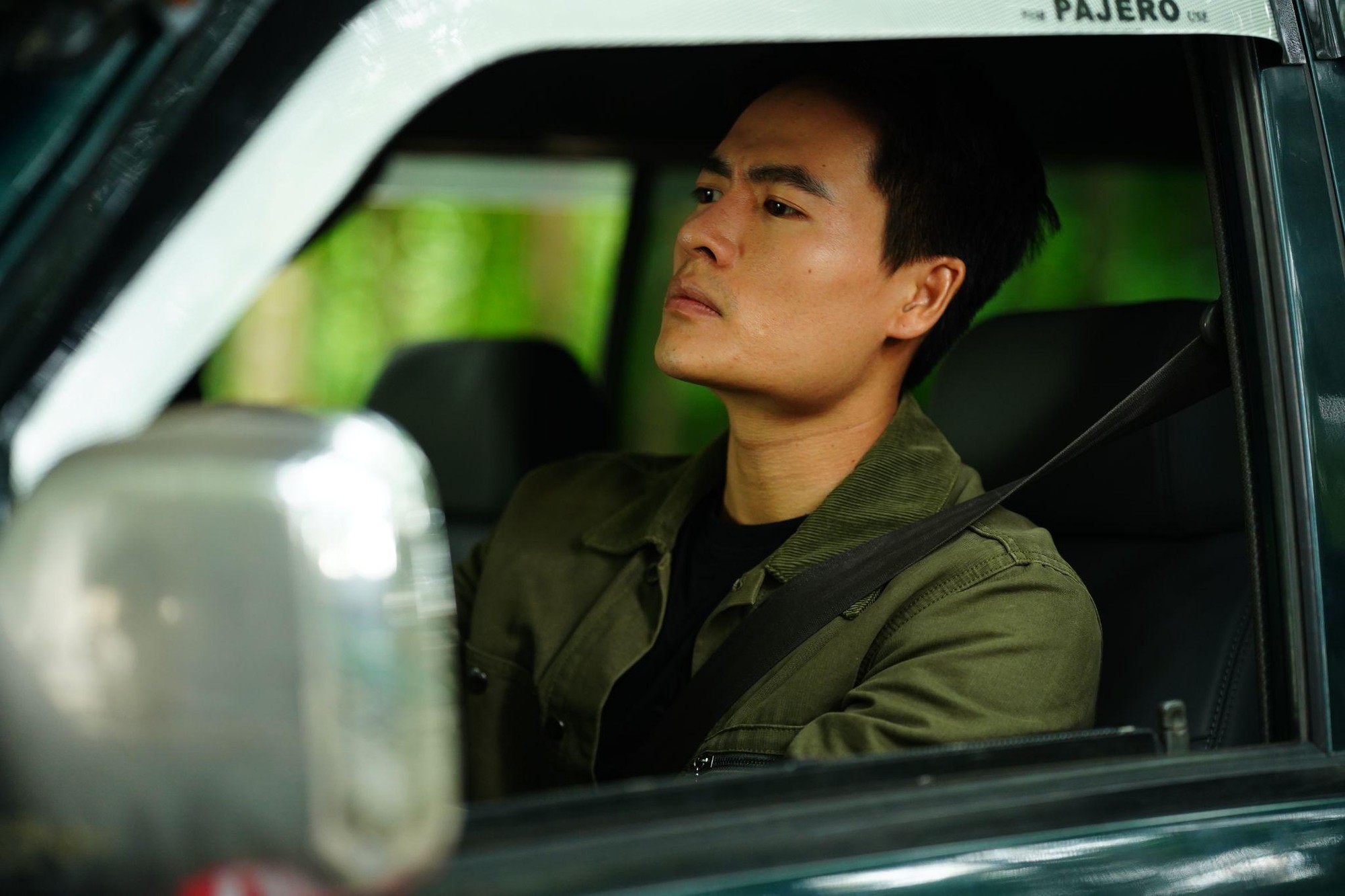 Kh&ocirc;ng c&ograve;n nhận ra tổng t&agrave;i b&aacute; đạo V&otilde; Tấn Ph&aacute;t trong &ldquo;Heo Năm M&oacute;ng&rdquo; - Ảnh 2.