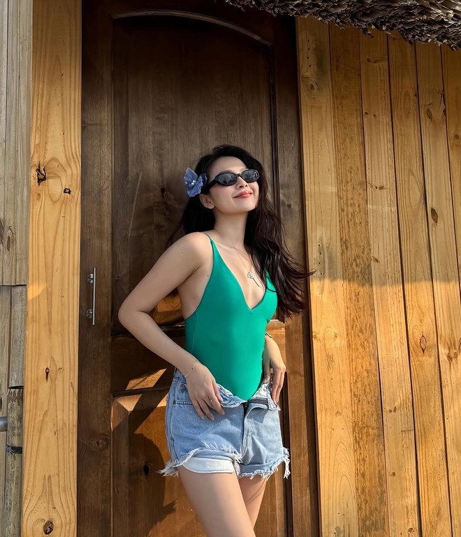 Việt Nam c&oacute; th&ecirc;m 1 nữ ch&iacute;nh ng&ocirc;n t&igrave;nh "tho&aacute;t v&ograve;ng": Gương mặt đẹp như mối t&igrave;nh đầu, mặc đơn giản m&agrave; cuốn d&atilde; man- Ảnh 15.