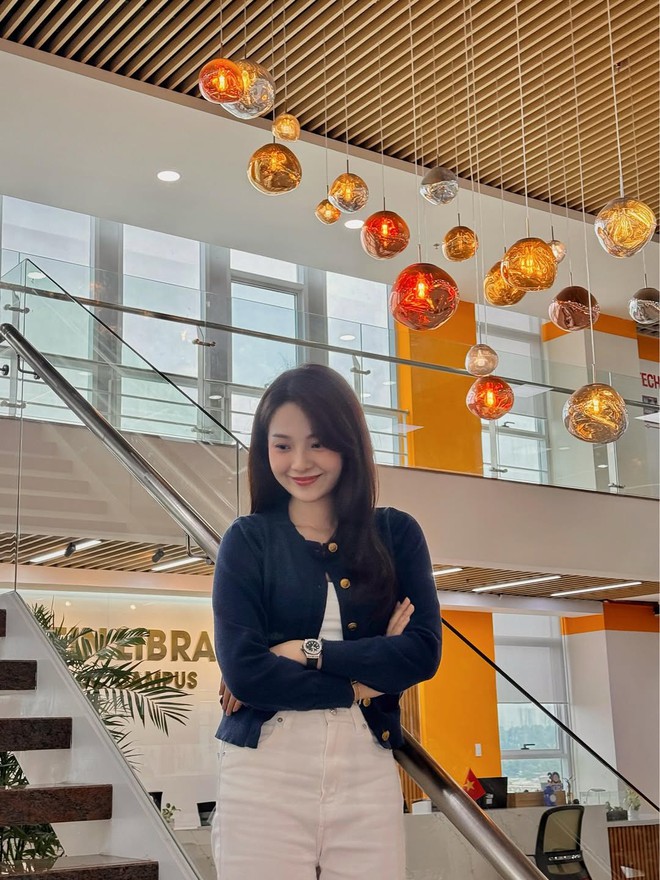 Việt Nam c&oacute; th&ecirc;m 1 nữ ch&iacute;nh ng&ocirc;n t&igrave;nh "tho&aacute;t v&ograve;ng": Gương mặt đẹp như mối t&igrave;nh đầu, mặc đơn giản m&agrave; cuốn d&atilde; man- Ảnh 7.