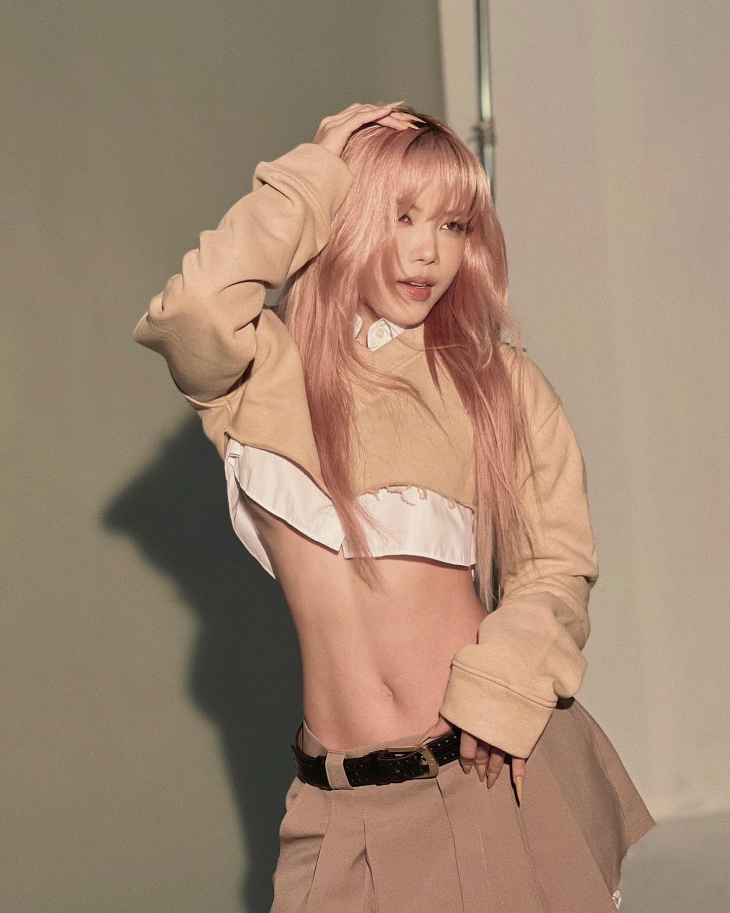 Thiều Bảo Tr&acirc;m c&ocirc;ng khai bức h&igrave;nh &aacute;m ảnh- Ảnh 4.