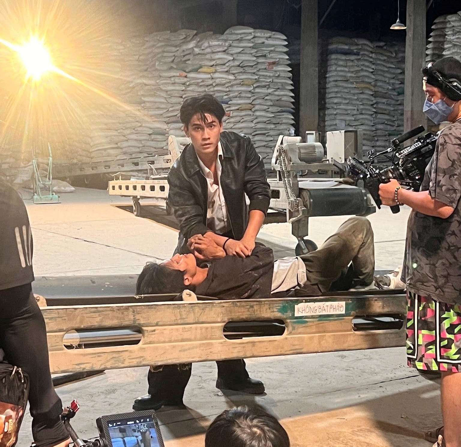 MXH ph&aacute;t cuồng v&igrave; kết phim V&igrave; Mẹ Anh Ph&aacute;n Chia Tay: Ai cũng kh&oacute;c hết nước mắt, ơn trời sẽ c&oacute; phần 2- Ảnh 4.