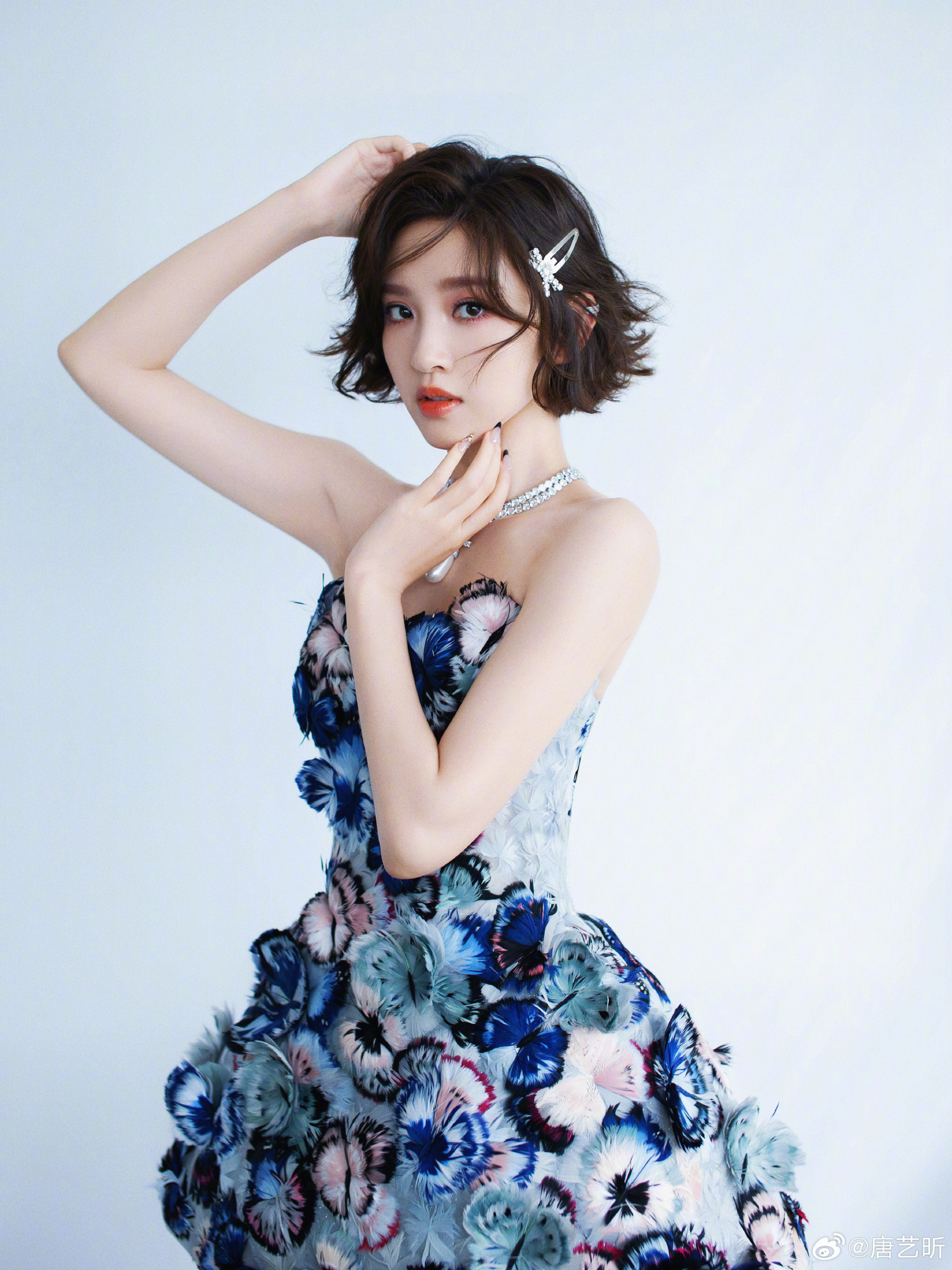 Đối thủ của Trang Ph&aacute;p bị chơi xấu trong show Tỷ Tỷ: Gặp "tai nạn s&acirc;n khấu" thảm họa, liền vạch mặt đồng đội ngay tr&ecirc;n s&oacute;ng- Ảnh 4.