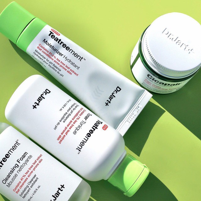 Da dầu h&egrave; n&agrave;y nhất định phải đổi kem dưỡng: 5 hũ mỏng nhẹ b&ocirc;i l&ecirc;n &ldquo;nhẹ như kh&ocirc;ng&rdquo;, c&agrave;ng n&oacute;ng c&agrave;ng thấy đ&aacute;ng tiền- Ảnh 5.