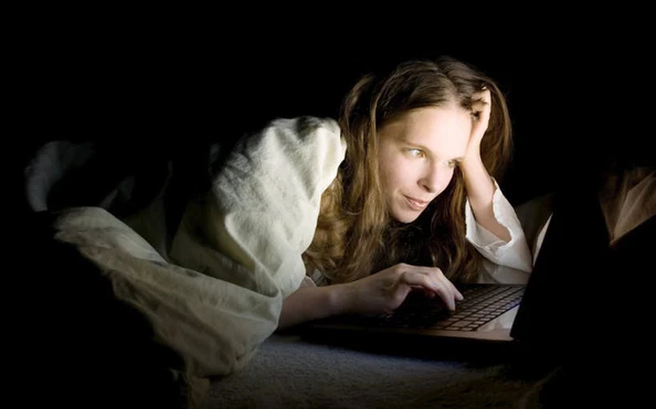 Lời khuy&ecirc;n cho những người c&oacute; th&oacute;i quen ăn khuya- Ảnh 2.