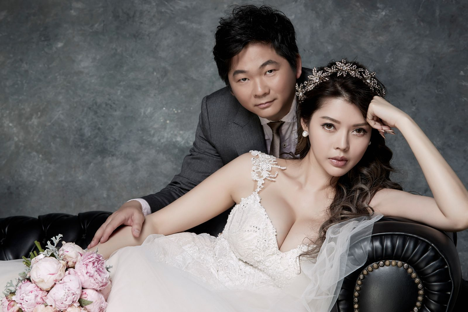 Si&ecirc;u mẫu được "gi&aacute;m đốc ng&agrave;nh cơ kh&iacute; xấu trai&rdquo; cầu h&ocirc;n 10 lần mới chịu cưới, giờ sống cuộc đời khiến ai cũng sốc- Ảnh 4.