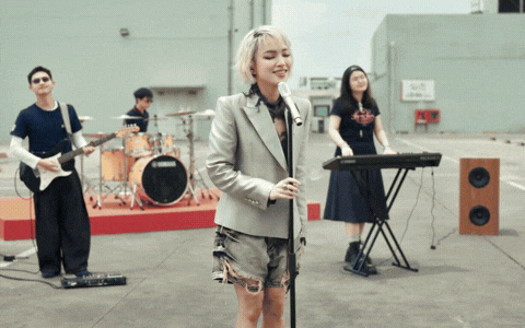 "Ch&acirc;u B&ugrave;i h&aacute;t như ngậm g&igrave; trong miệng"- Ảnh 1.